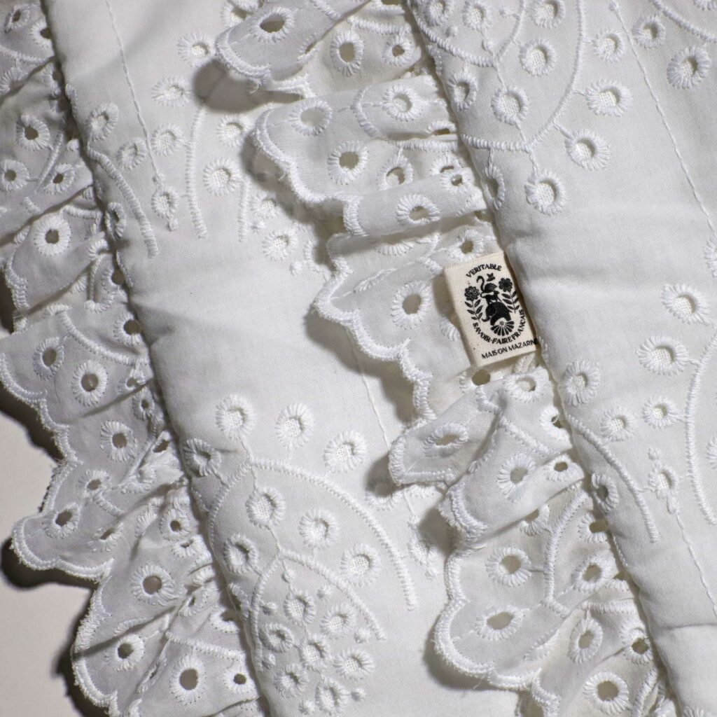 Couverture broderie anglaise Hannah